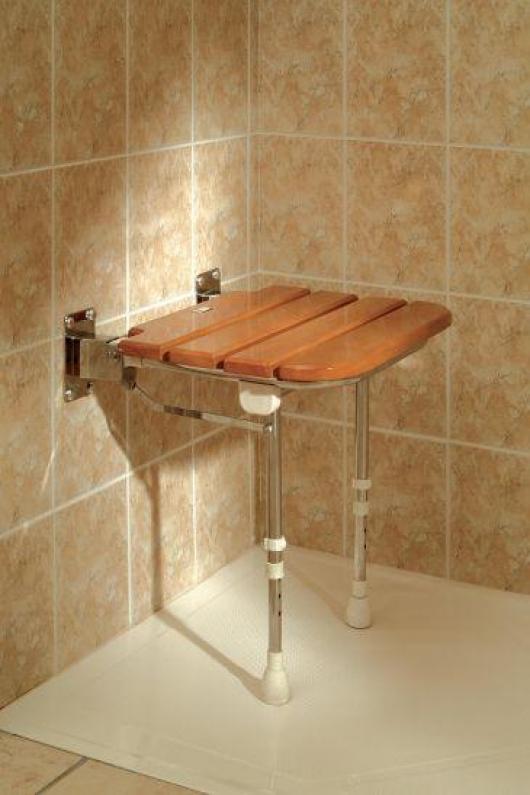 shower chair for handicapped person