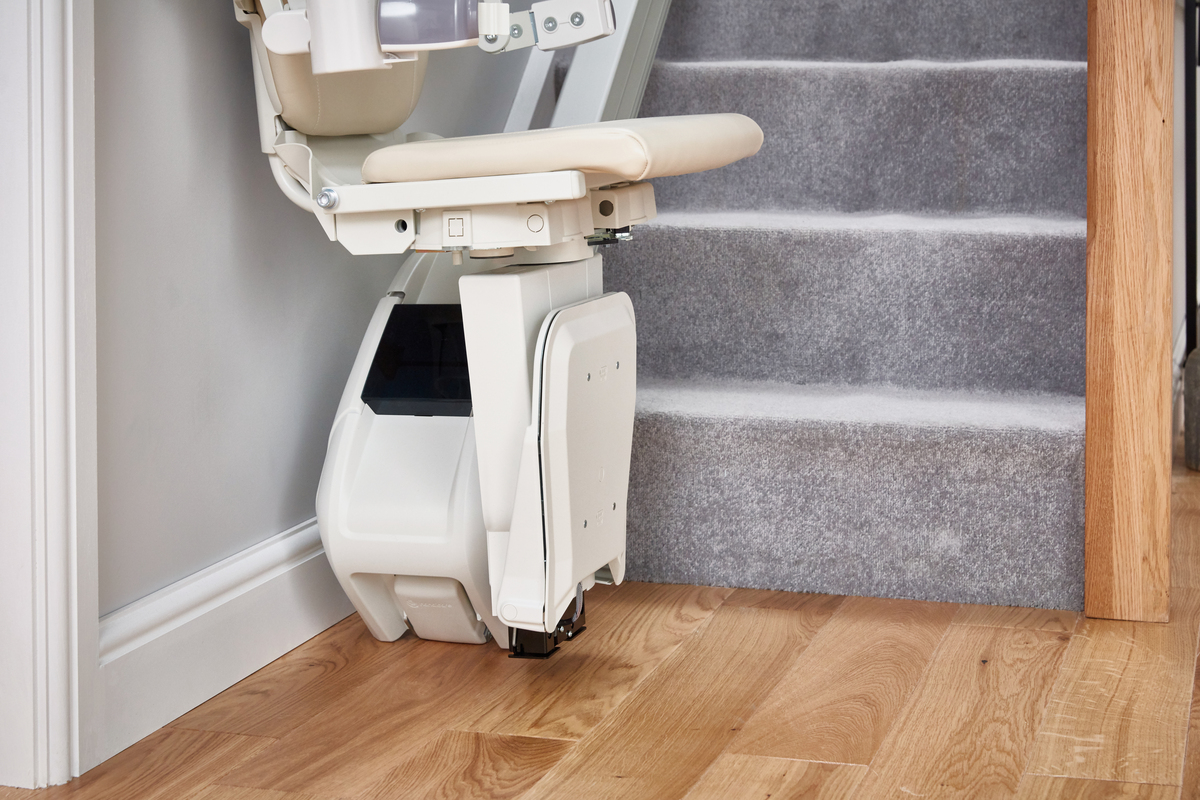 Age Uk straight stairlift