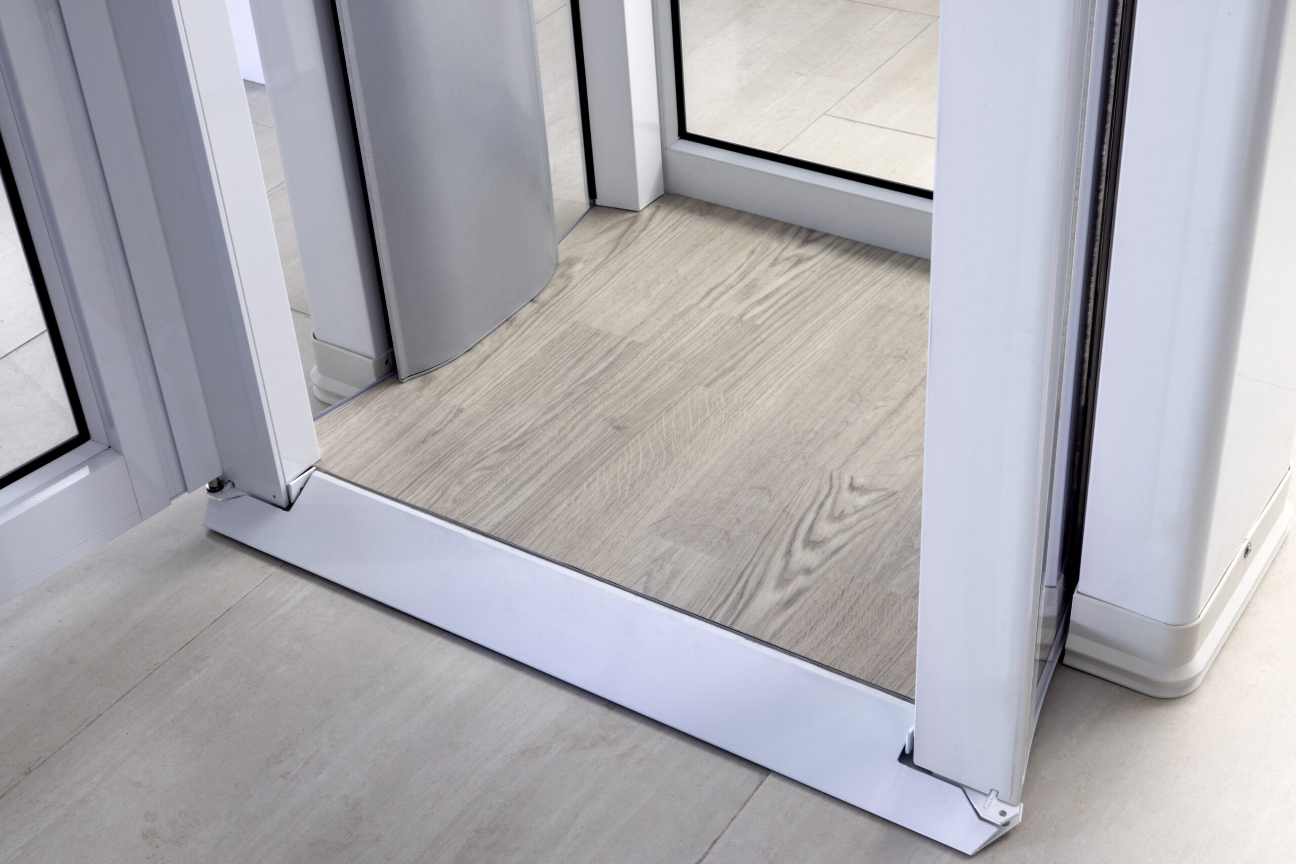 Luma lift, sloped threshold and non skid flooring entrance beauty shot