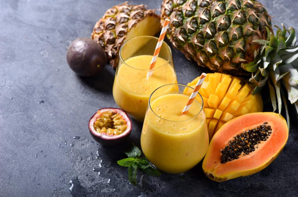 Pineapple smoothie ingredients